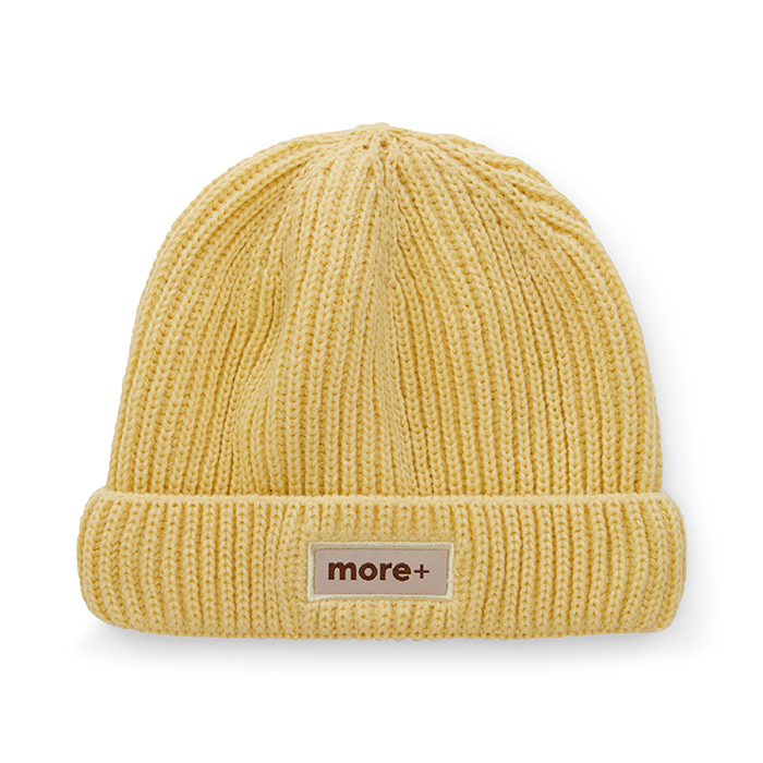 Gorro de pescador acanalado de una capa en acrílico con puño bajo. personalizado con logo