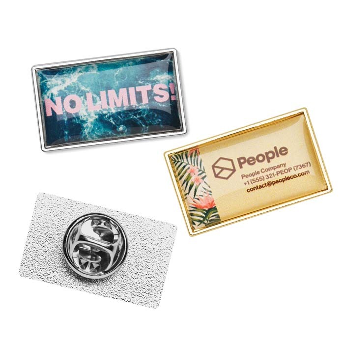 Pin metálico rectangular con doming personalizado con logo